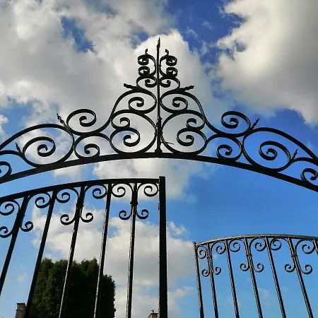 Laclos Des Champs 3*