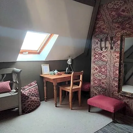 Laclos Des Champs Bed and Breakfast